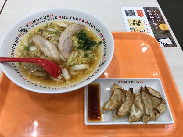 「おいしいラーメン＋餃子」@どうとんぼり神座 酒々井プレミアムアウトレット店の写真