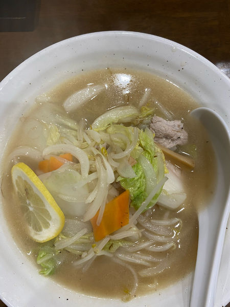 「塩タンメン」@自家製多加水極太麺 ISAMIの写真