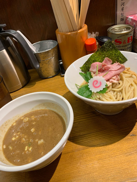 「濃厚煮干つけ麺」@馳走麺 狸穴の写真
