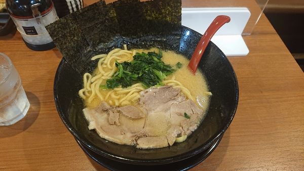 「矢中ラーメン」@横浜家系ラーメン 矢中家の写真