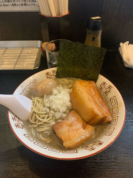 「濃厚中華そば」@中華ソバ 伊吹の写真