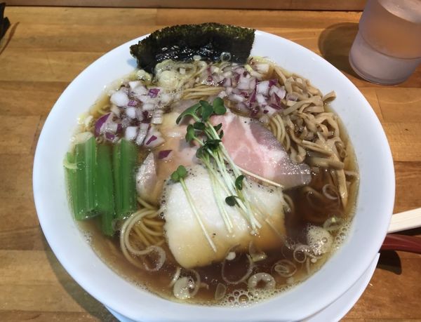 「ひいらぎ煮干しラーメン」@麺ゃこもんの写真