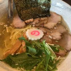 塩らぁ麺770円＋チャーシュー330円