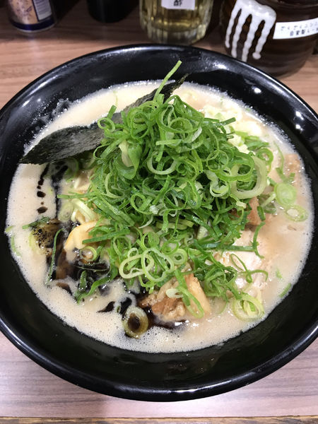 「こってり九条ネギチャーシューメン」@特製ラーメンはせがわの写真