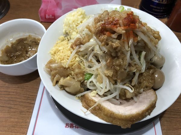 「冷やしぶぅさんうずら野菜増し味付き脂ニンニク」@ラーメン ぶぅさんの写真