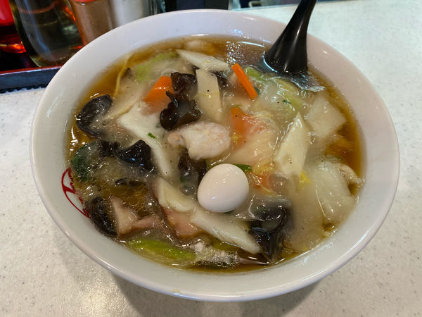 「五目ラーメン大盛り(固め)850円」@中華料理 みなみの写真