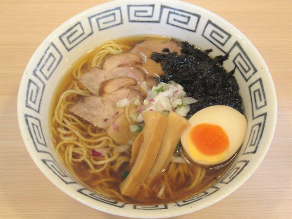 「煮干し醤油（880円）」@煮干しらーめん 田中にぼるの写真