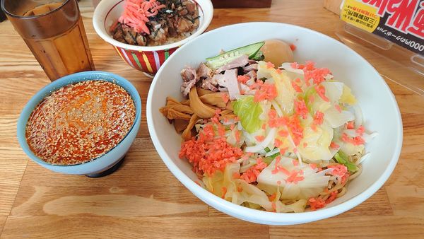 「【限定】冷し辛つけそば 960円 + 豚ばらごはん 350円」@中華そば専門 とんちぼの写真