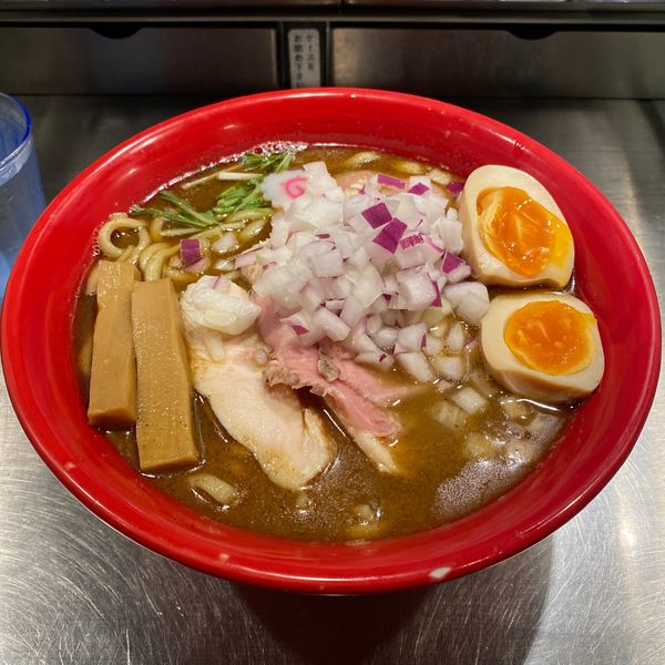 「特製醤油SOBA大盛+玉ねぎ」@荒節中華にはらいの写真