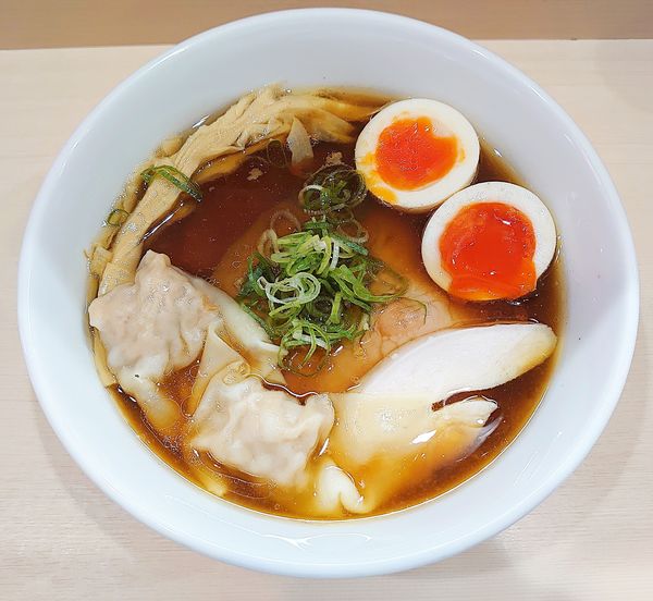 「特製中華そば」@手揉み中華そば 中村の写真