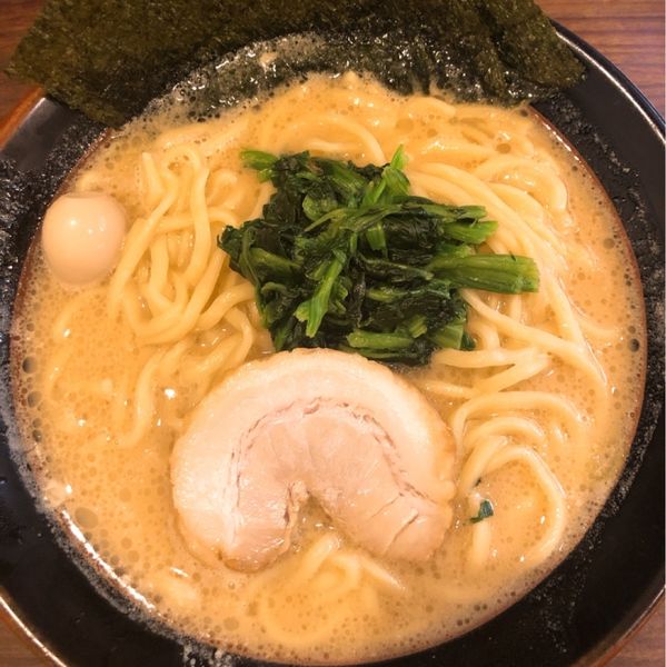 「らーめん」@横浜家系ラーメン 稲田家の写真
