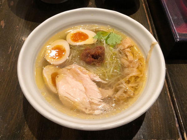 「梅塩らーめん」@百戦麺磨 鬼武者の写真