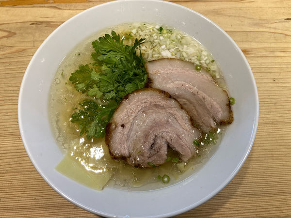 「本丸塩ら〜麺」@横濱元町 本丸亭 横浜店の写真
