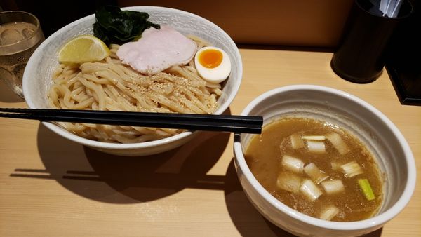 「塩濃厚つけ麺1,000円＋大盛り200円」@つけ麺 道の写真