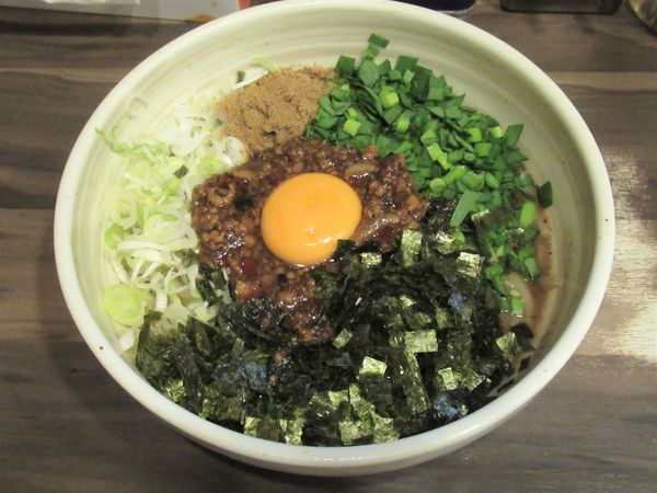 「台湾まぜそば（800円）」@神田ラーメン わいず 神田本店の写真