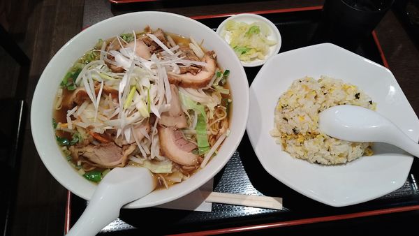 「鶏肉チャーシュー麺」@龍驤の写真