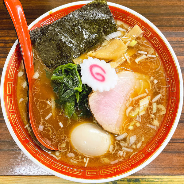 「誠屋の中華そば＋半熟玉子」@豚骨醤油らーめん 誠屋 池尻店の写真