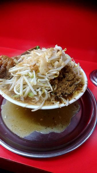 「ラーメン700円全増し」@麺でる 田園調布本店の写真