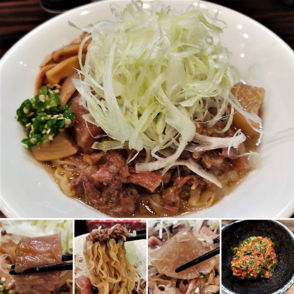 「和牛の汁なしそば(限定)＋ニラ＝1250円」@稲荷屋の写真