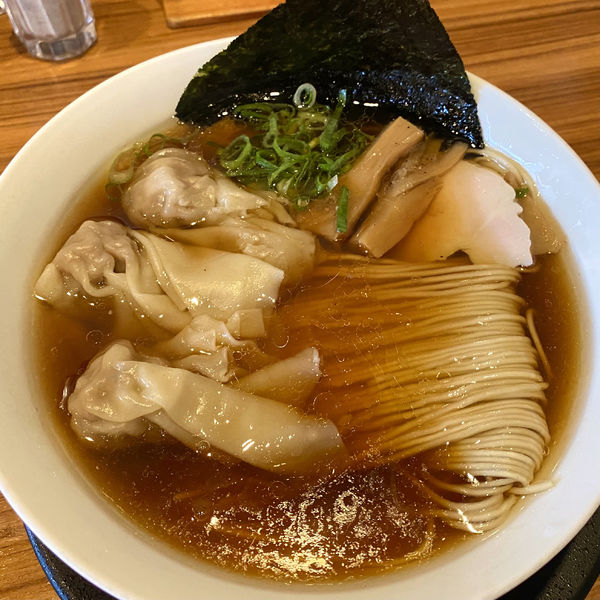 「中華そば＋ワンタン」@麺や食堂 246号店の写真