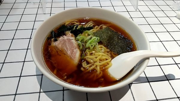 「ラーメン（エビチャーハンとのランチセット７８０円）」@個室中華料理  八仙菜館の写真