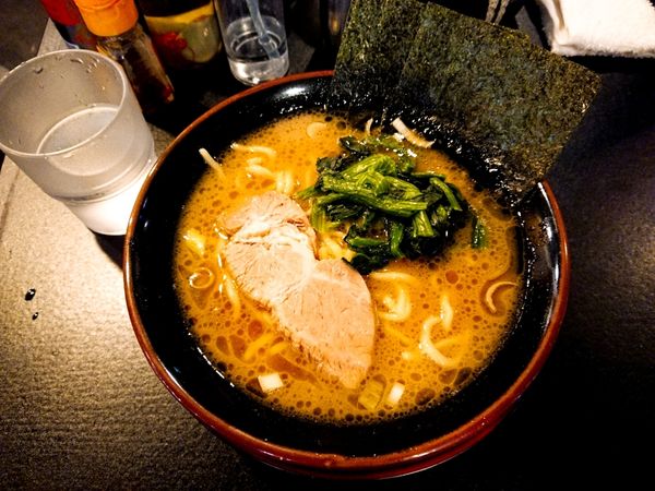 「ラーメン」@横浜家系らーめん 山崎家の写真