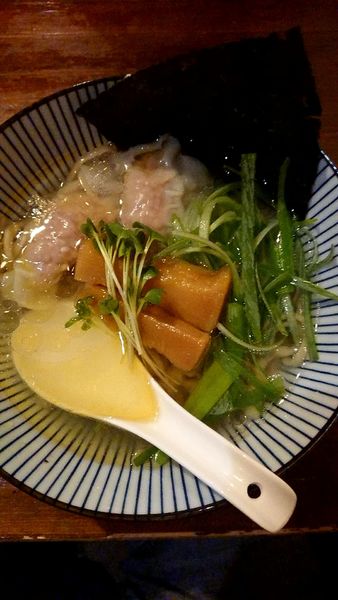 「透明醤油ラーメン(850円税込)」@アンドレカンドレラーメンの写真