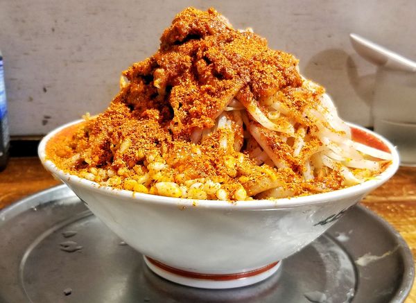 「辛いカレーな奴ラーメン」@麺でる 相模原店の写真