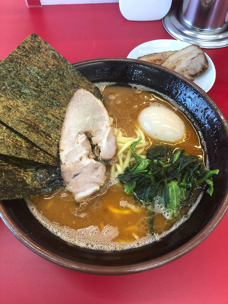 「[限定]ラーメン　　友希家ver 750円」@横浜ラーメン 相馬家の写真