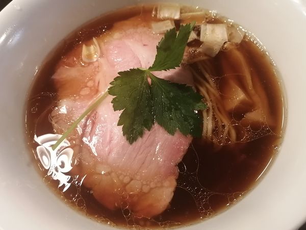 「地鶏丹波黒どり醤油らぁめん¥880」@KaneKitchen Noodlesの写真