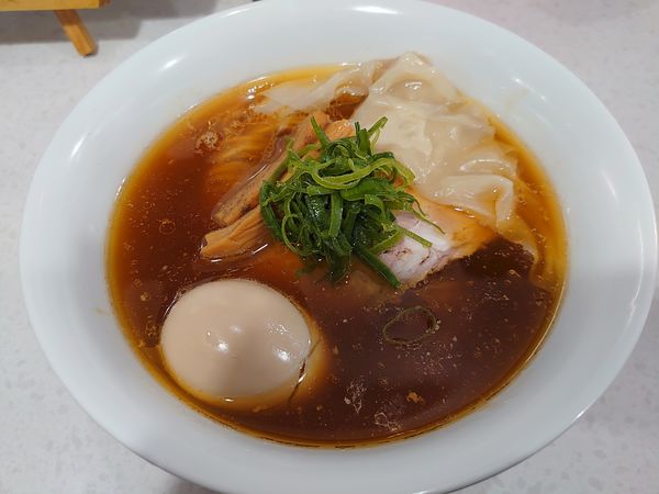 「特製醤油らぁ麺」@ラーメン星印の写真
