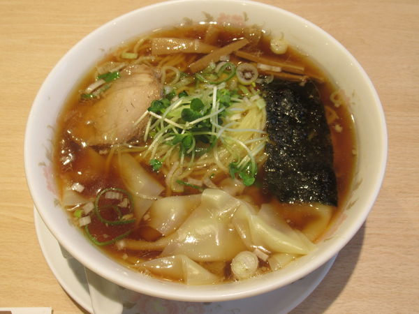 「ワンタンメン（693円）」@サカエヤ茶楼の写真