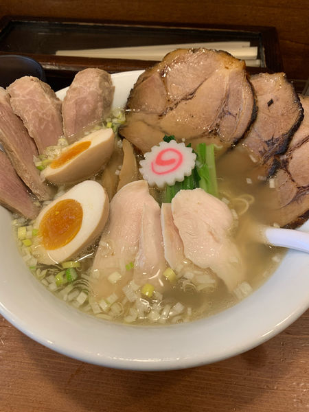 「塩鷄中華そば(特製三種肉盛り)」@麺処 若武者の写真