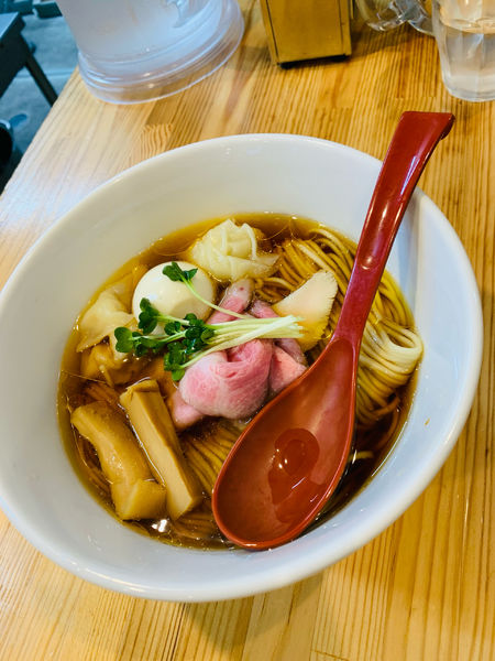 「特級中華そば　醤油」@自家製麺 くろ松の写真