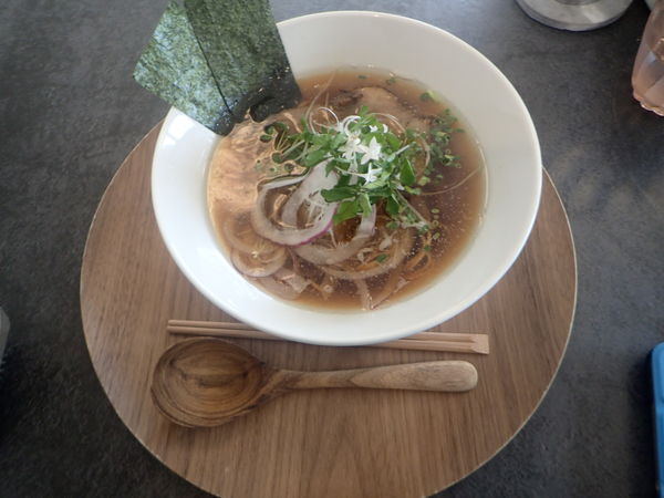 「季節限定 にぼしらーめん(1300円)」@Rachetteの写真