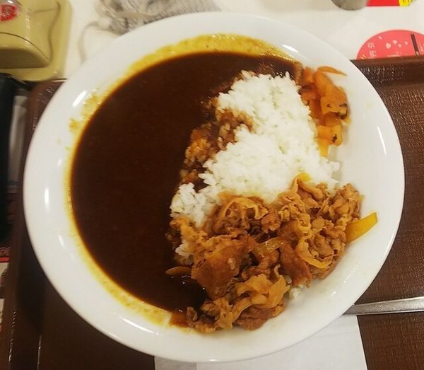 「欧風牛カレー大盛790円」@すき家 348号山形南館店の写真