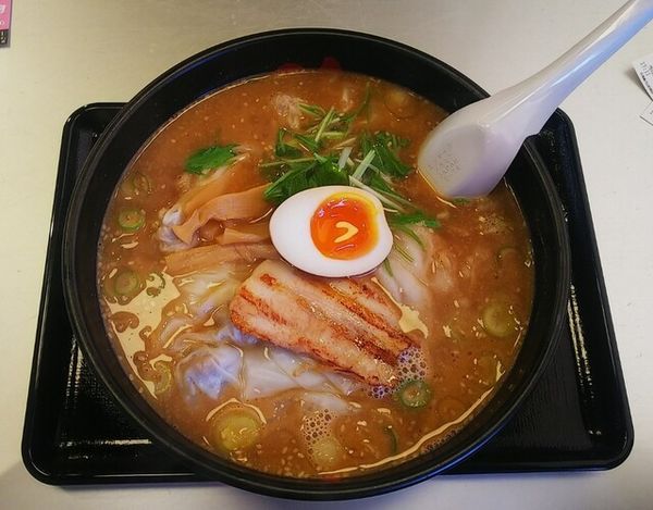 「和風ごま味噌ワンタンメン830円」@花鳥風月 山形南店の写真