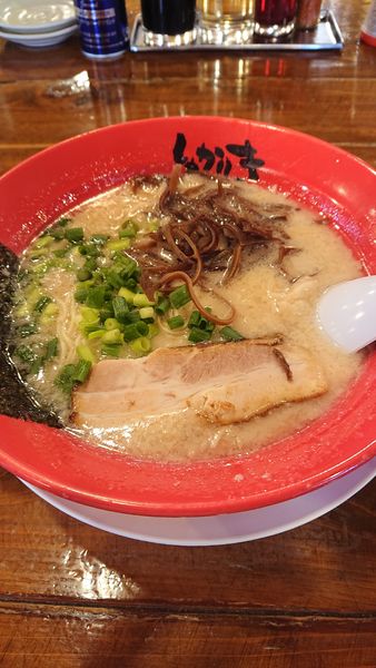 「とんこつラーメン」@しゃかりき 川口店の写真