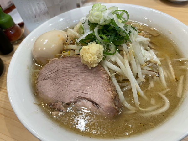 「味噌ラーメン＋もやし＋味玉」@三ん寅の写真