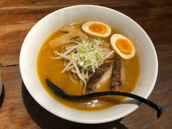 「味噌味玉 + 豚丼」@札幌味噌麺 優の写真