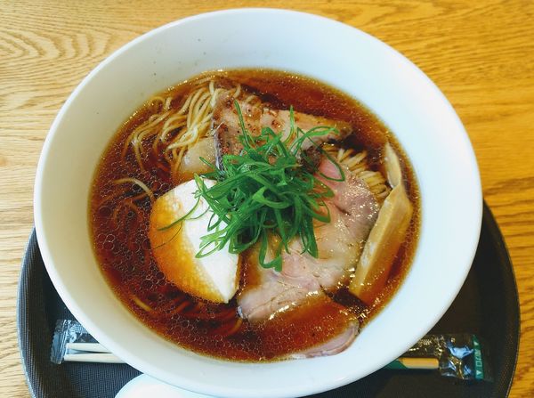 「丸鶏 中華そば」@麺と酒 アクビの写真