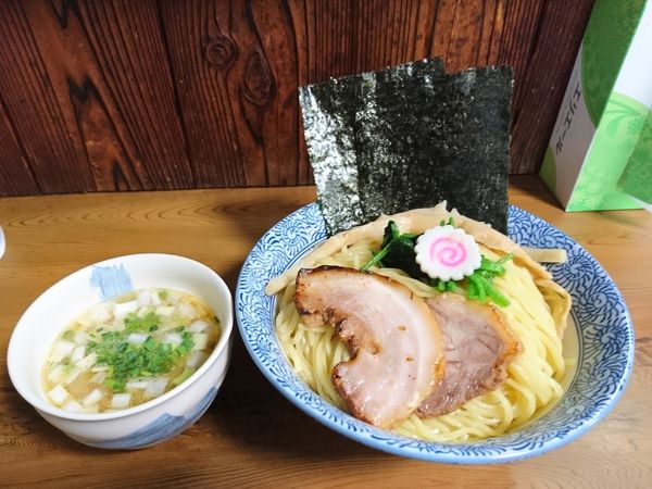 「つけ麺 白 大盛」@らーめん車屋の写真