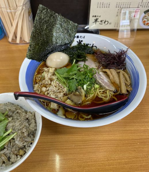 「限定 サザエ出汁ラーメン・焦がし醤油で ¥1200・他」@中華そば 半ざわの写真