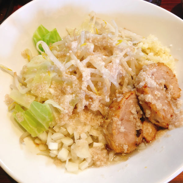 「佐藤さんのまぜ麺 800円　少なめ-50円」@麺＆cafe Coi.Coi.の写真