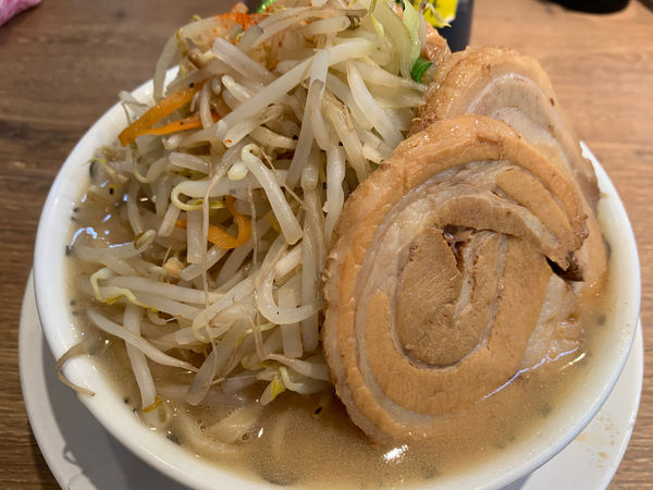「豚骨野菜ラーメン 野菜マシ」@野郎ラーメン 三軒茶屋店の写真