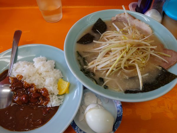 「ネギラーメン500円＋半カレーライス200円」@ラーメンショップYAMANAKAの写真