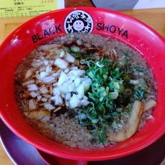 ぶらっくラー麺 しょうやの画像