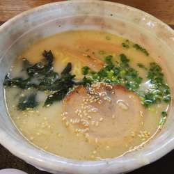 とんこつラーメン　※クーポンで５００円