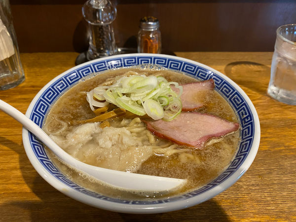 「煮干し中華そば」@神保町 可以の写真