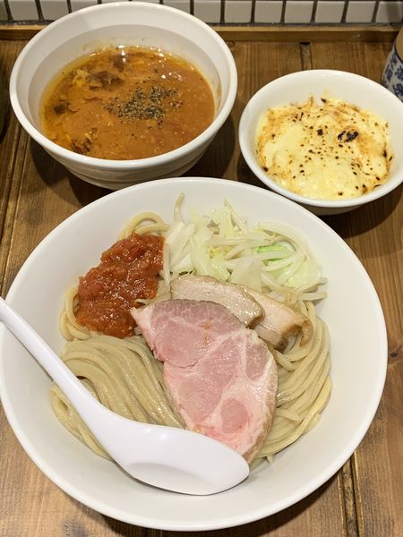 「チャーシュートマトつけ麺 チーズごはん」@カッパラーメンセンターの写真